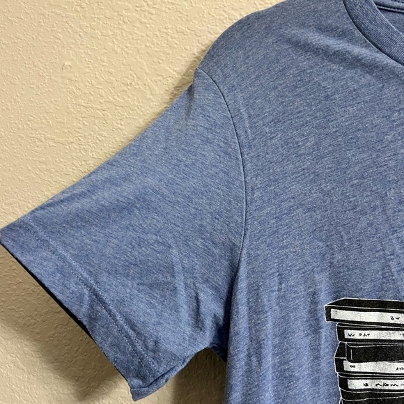 FINAL PRICE 🥳 Austin City Limits Retro TV and VHS Tapes Graphic Tee - Picture 6 of 6